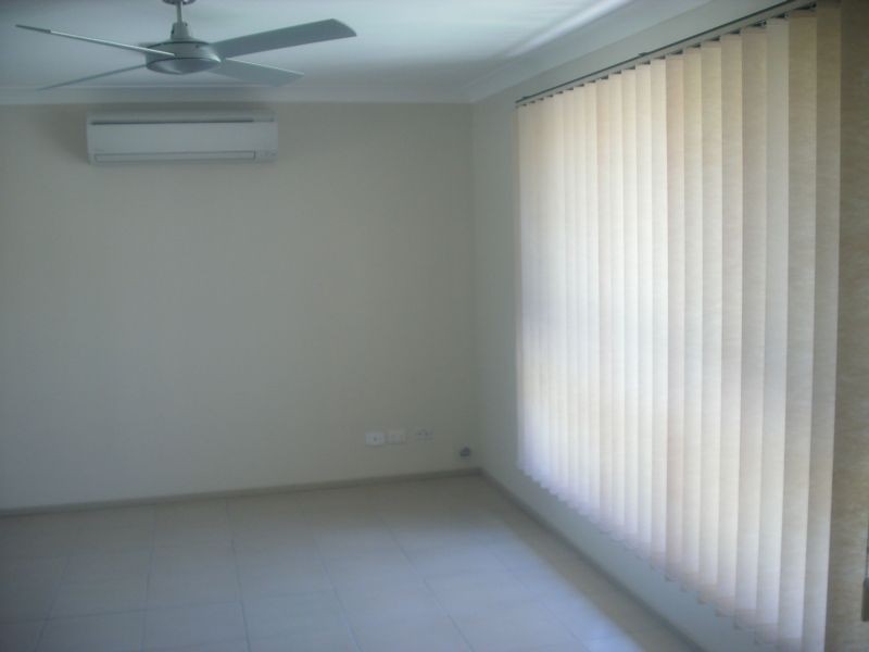 8 Creighton Drive, Medowie NSW 2318