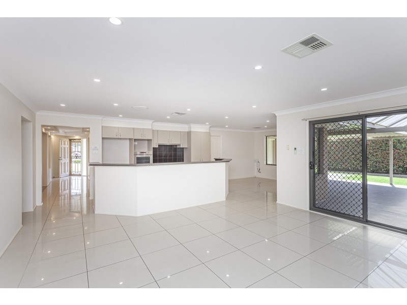 70 Sylvan Avenue, Medowie NSW 2318