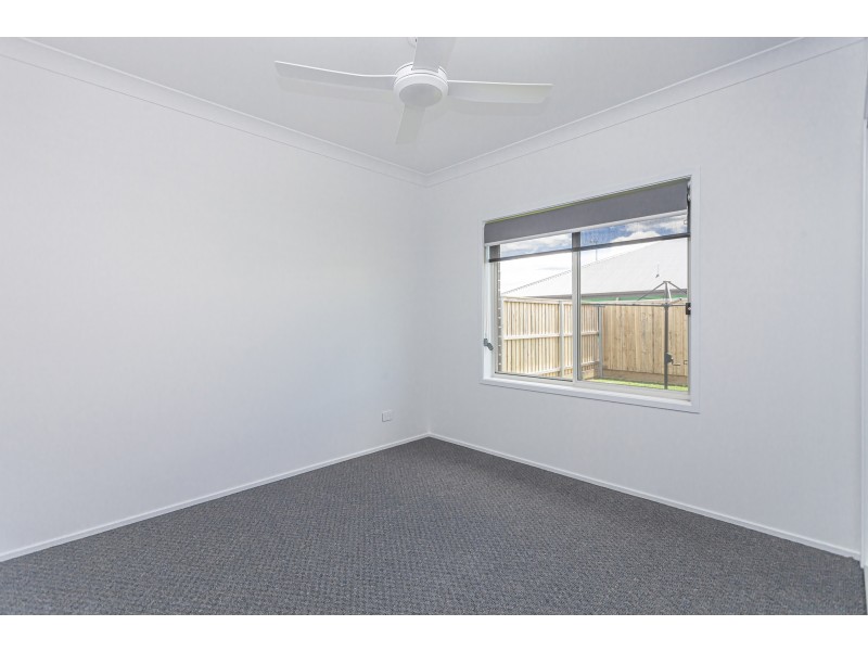 4 Midnight Avenue, Medowie NSW 2318