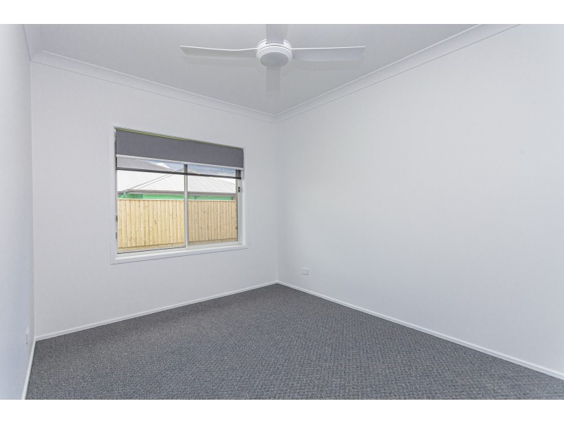 4 Midnight Avenue, Medowie NSW 2318