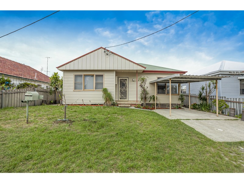 11 Rankin Road, Fern Bay NSW 2295