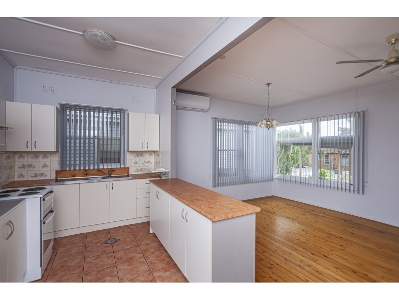 11 Rankin Road, Fern Bay NSW 2295