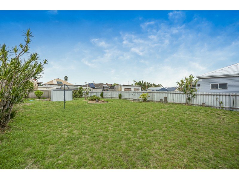 11 Rankin Road, Fern Bay NSW 2295