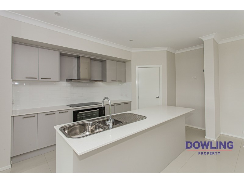 39 Royal Avenue, Medowie NSW 2318