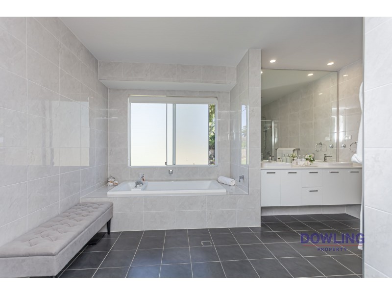 82 South Street, Medowie NSW 2318