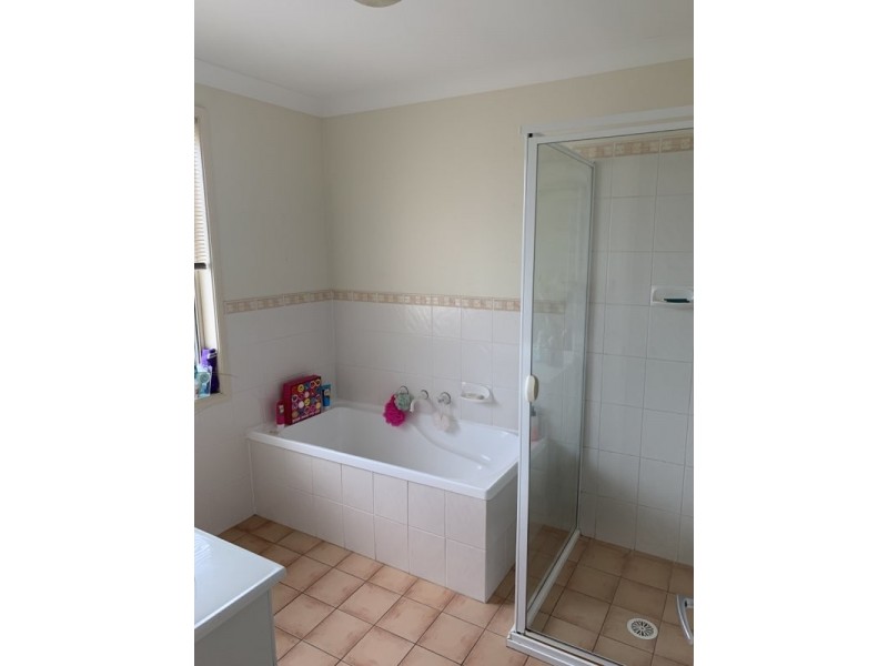 17 Tallowood Drive, Medowie NSW 2318