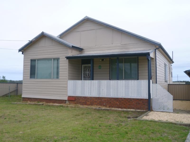 75 CABBAGE TREE ROAD, Williamtown NSW 2318