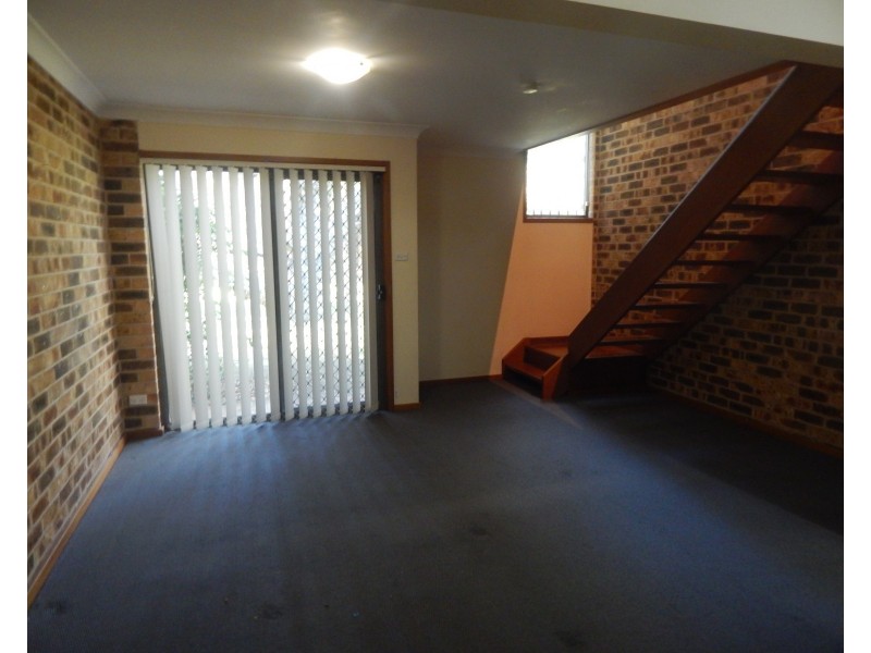 2/8 MOSMAN PLACE, Raymond Terrace NSW 2324