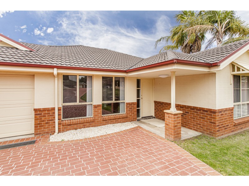 9 Centenary Close, Bolwarra Heights NSW 2320