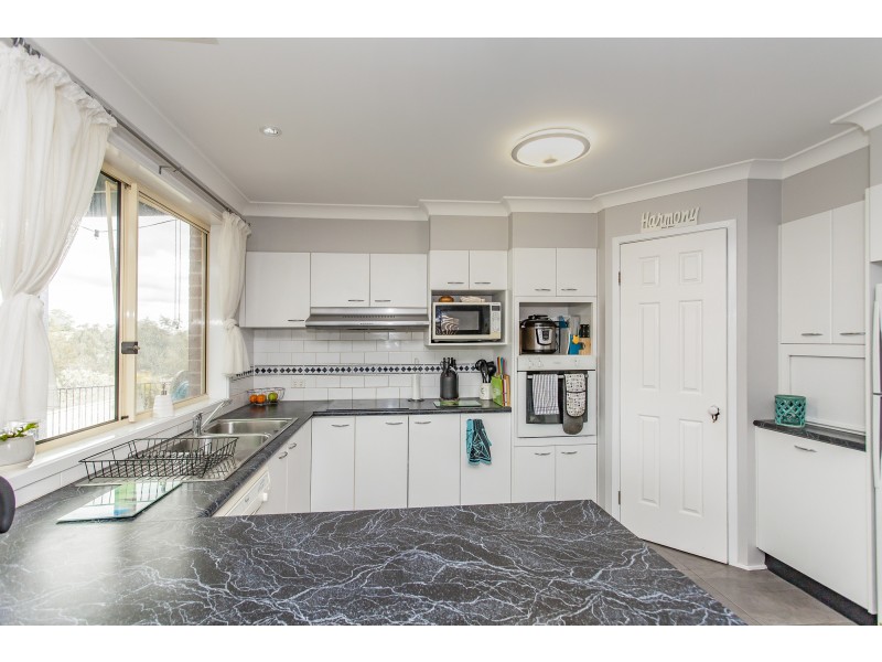 16 Kanwary Close, Raymond Terrace NSW 2324
