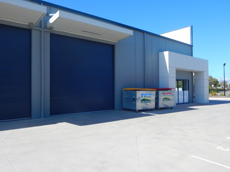 2/5 Frost Drive, Mayfield West NSW 2304