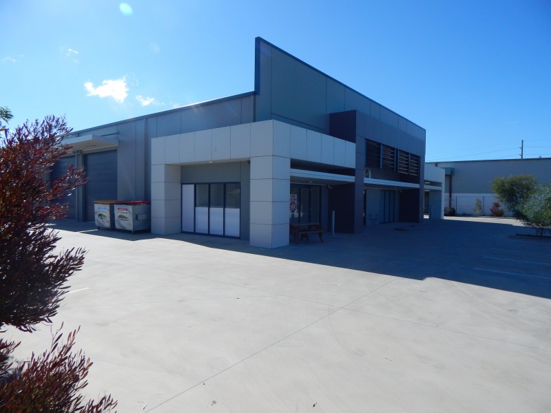 2/5 Frost Drive, Mayfield West NSW 2304