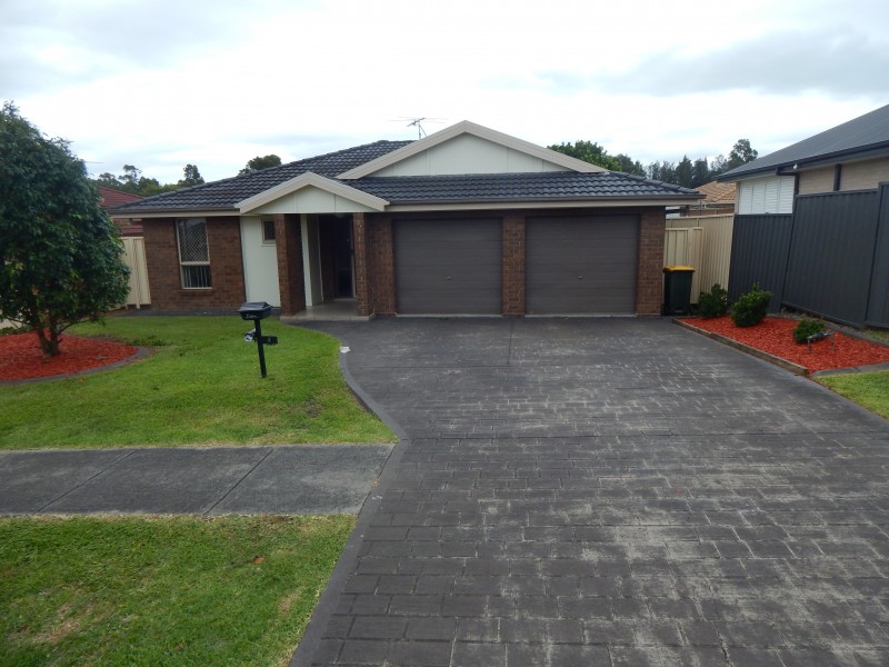 4 MANNING AVENUE, Raymond Terrace NSW 2324