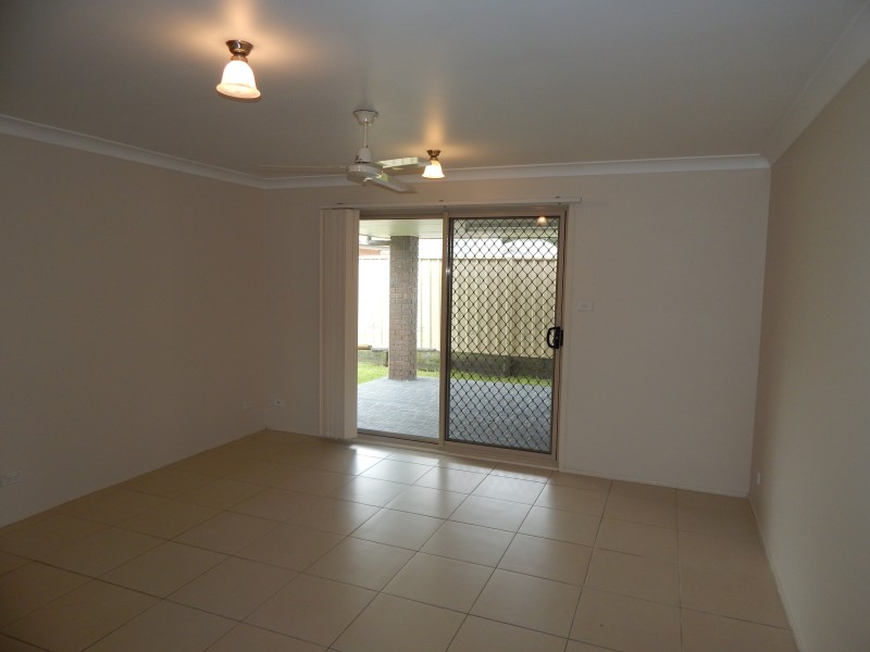 4 MANNING AVENUE, Raymond Terrace NSW 2324