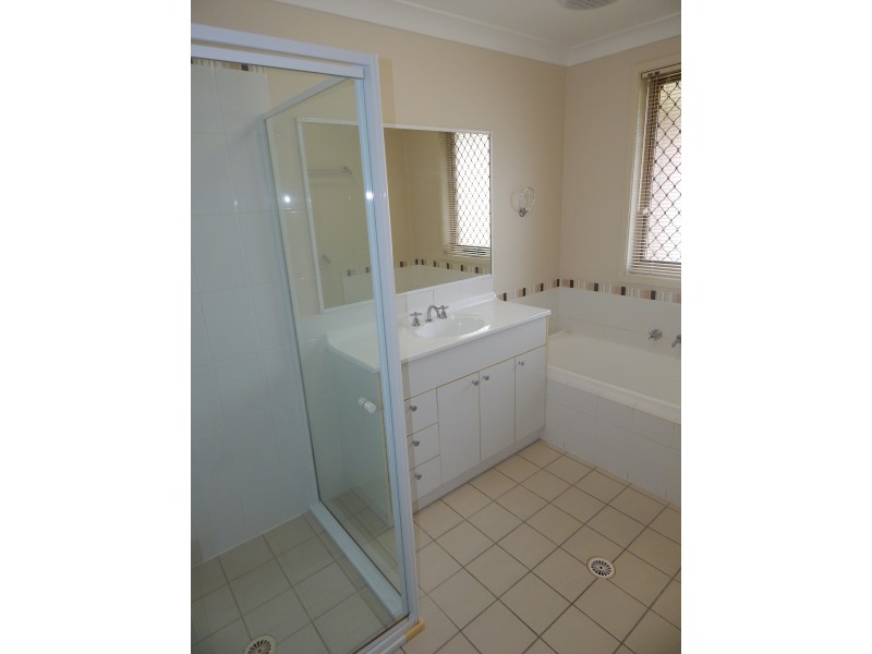 4 MANNING AVENUE, Raymond Terrace NSW 2324