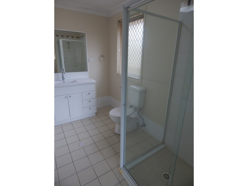 4 MANNING AVENUE, Raymond Terrace NSW 2324