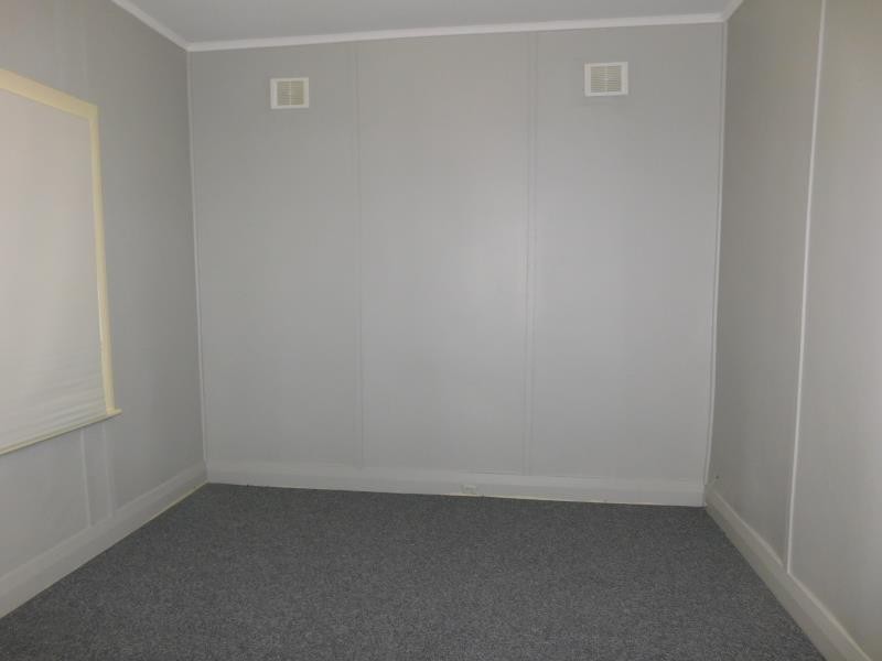 31 BRIDGES ROAD, New Lambton NSW 2305