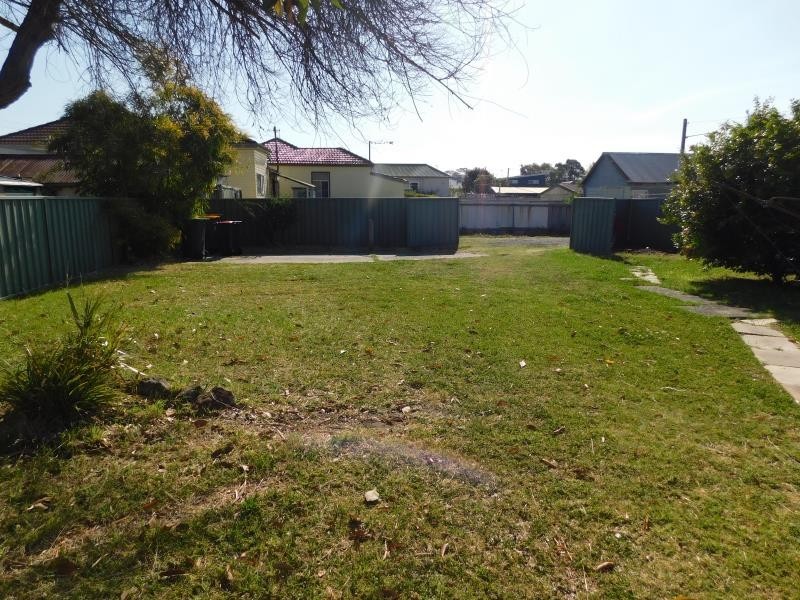 31 BRIDGES ROAD, New Lambton NSW 2305