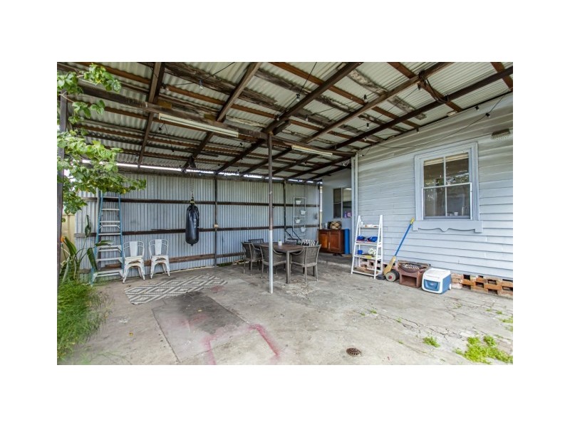 137 KINGS ROAD, New Lambton NSW 2305