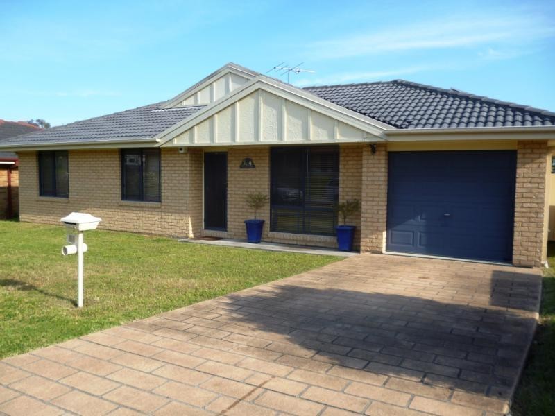 34 GWEN PARADE, Raymond Terrace NSW 2324