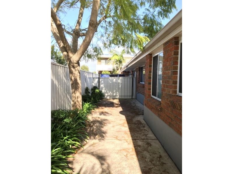 1/24 GWEN PARADE, Raymond Terrace NSW 2324