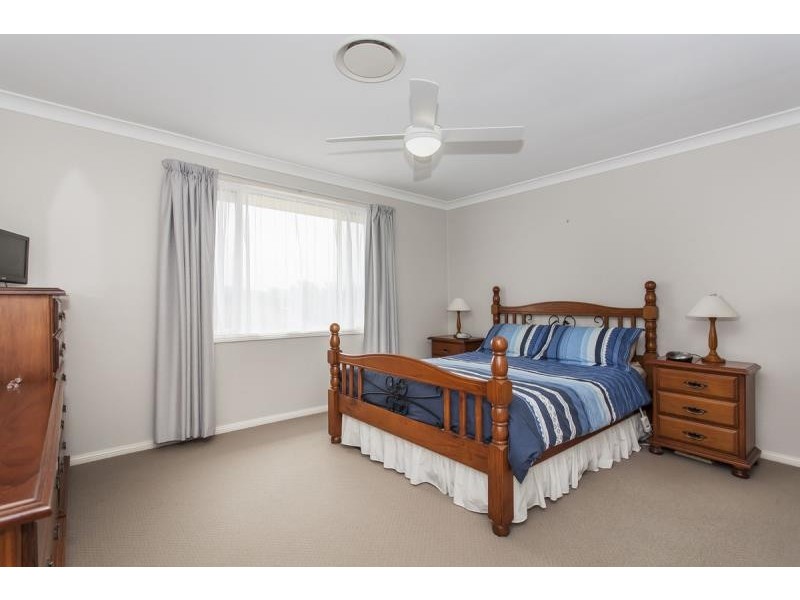 10 LOFTUS PLACE, Raymond Terrace NSW 2324