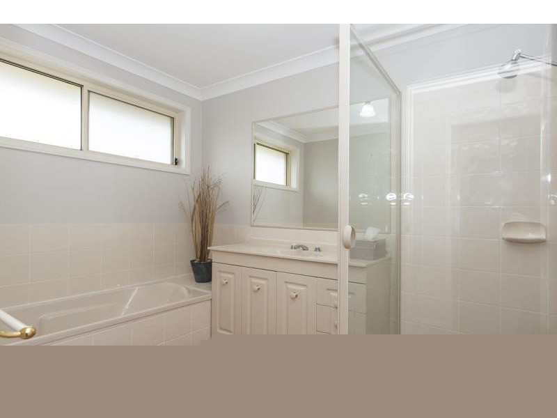 10 LOFTUS PLACE, Raymond Terrace NSW 2324