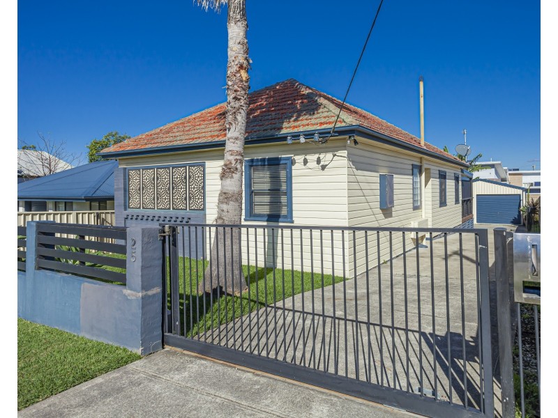 25 ROCKLEIGH STREET, Thornton NSW 2322