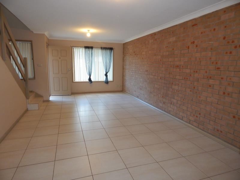 3/51 MOUNT HALL ROAD, Raymond Terrace NSW 2324
