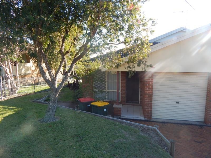 2/13 RIVERVIEW PLACE, Raymond Terrace NSW 2324