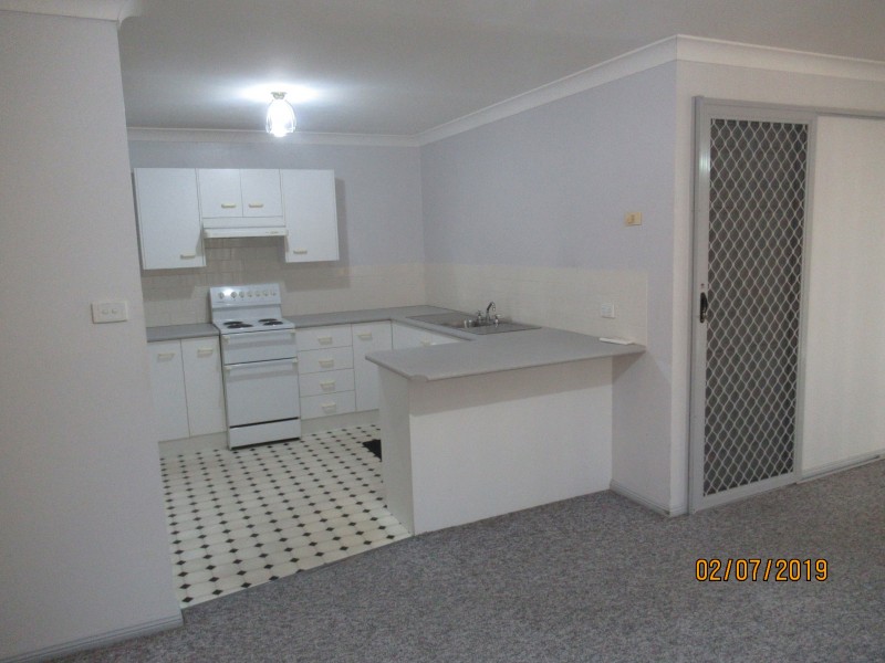 2/13 RIVERVIEW PLACE, Raymond Terrace NSW 2324