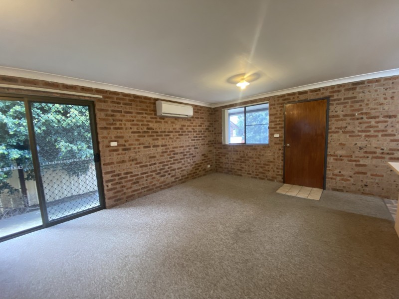 2/13 FURRACABAD CLOSE, Raymond Terrace NSW 2324