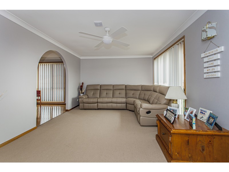18 Jessica Close, Raymond Terrace NSW 2324