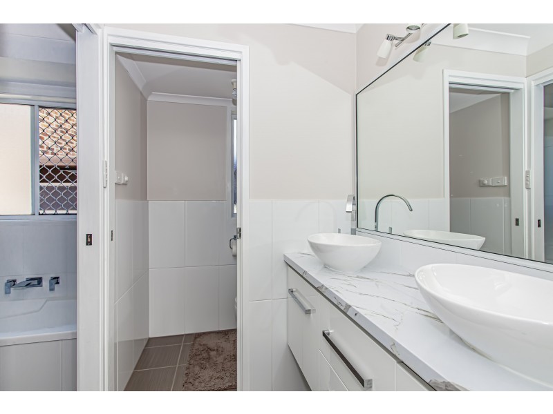 42 Bilmark Drive, Raymond Terrace NSW 2324