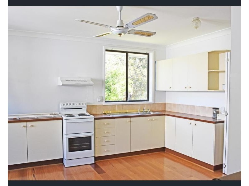 24 WINDSOR STREET, Raymond Terrace NSW 2324