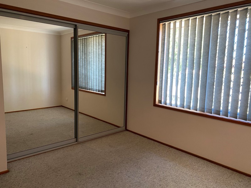 2 CEDERWOOD CRESCENT, Raymond Terrace NSW 2324
