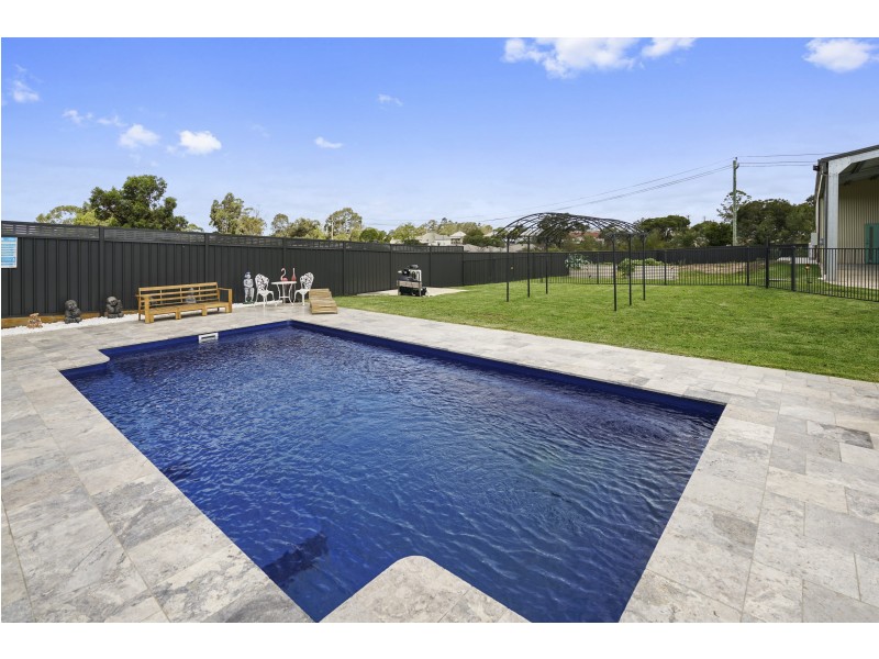 39 Woodlands Drive, Weston NSW 2326