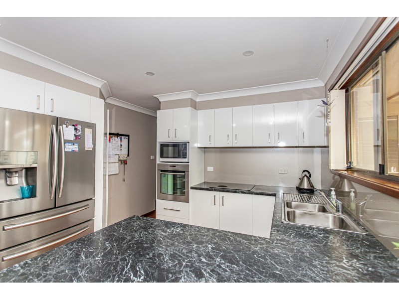 5 Katherine Close, Raymond Terrace NSW 2324