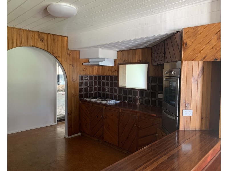 129 High Street, Wallalong NSW 2320