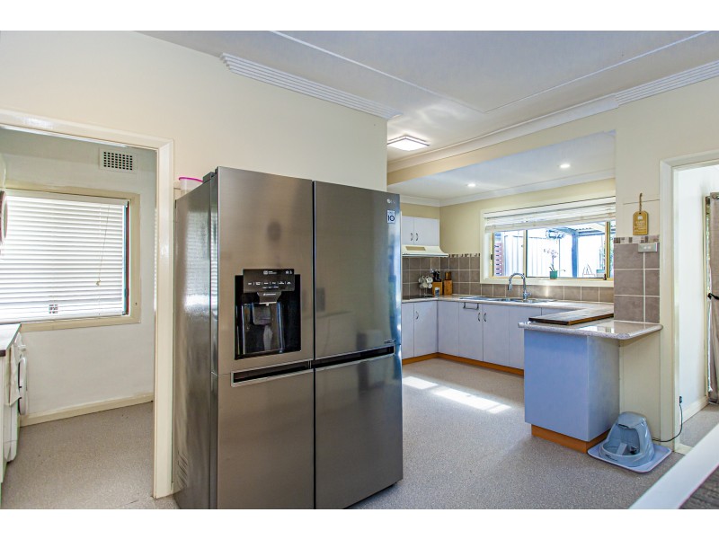 99 Acacia Avenue, North Lambton NSW 2299