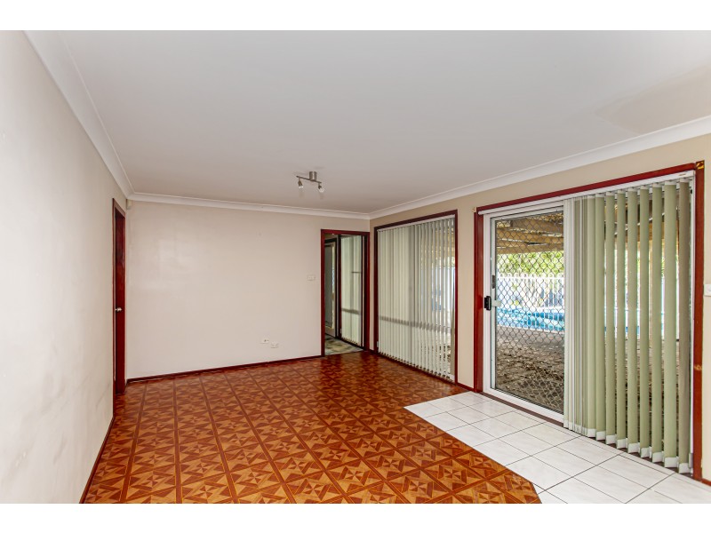 12 Middleton Close, Raymond Terrace NSW 2324