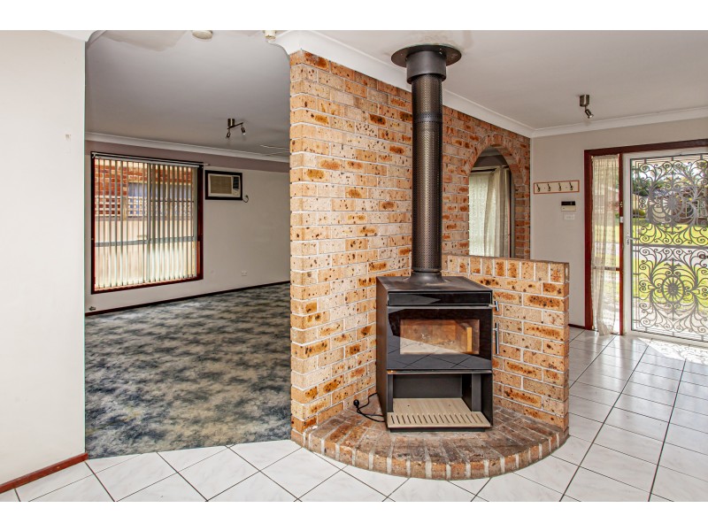 12 Middleton Close, Raymond Terrace NSW 2324