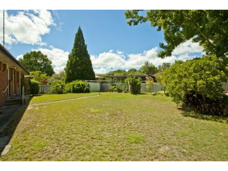 4 MEREDITH CRESCENT, Raymond Terrace NSW 2324