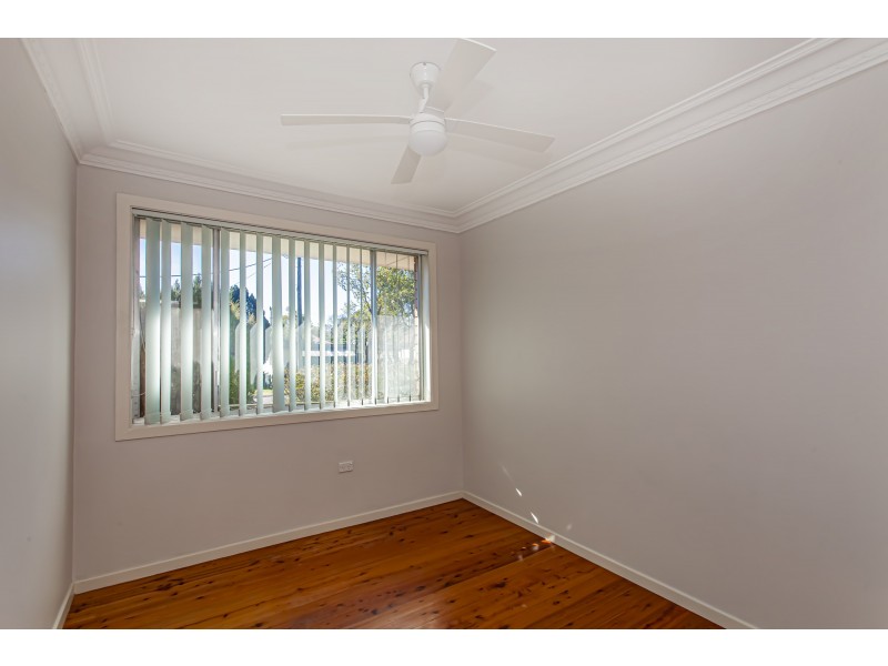 4 Meredith Crescent, Raymond Terrace NSW 2324