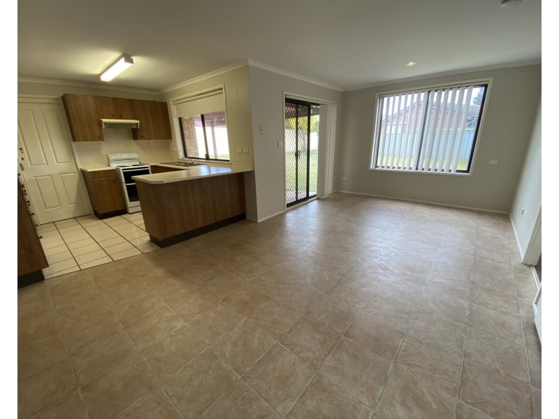 14 CEDERWOOD CRESCENT, Raymond Terrace NSW 2324