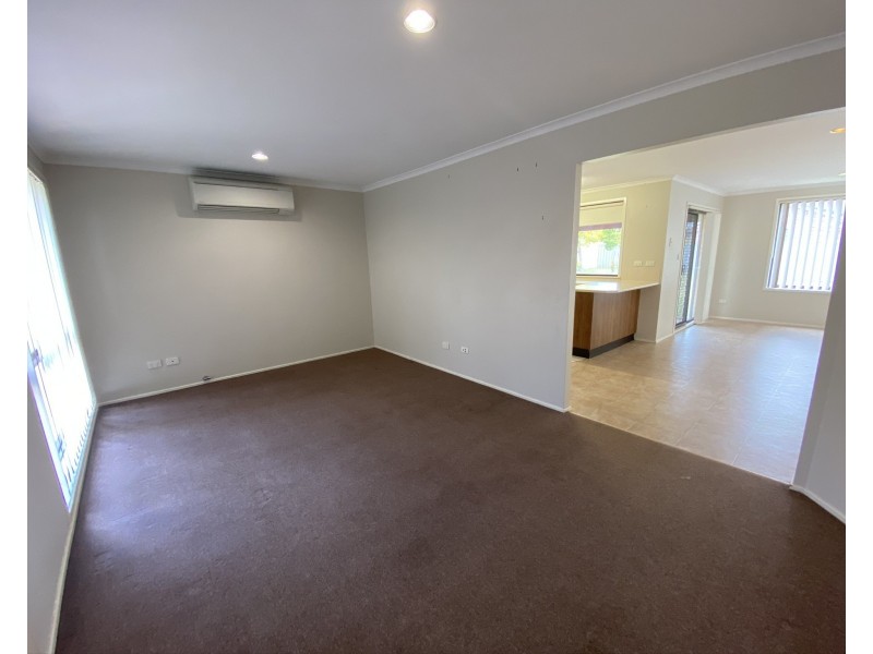14 CEDERWOOD CRESCENT, Raymond Terrace NSW 2324