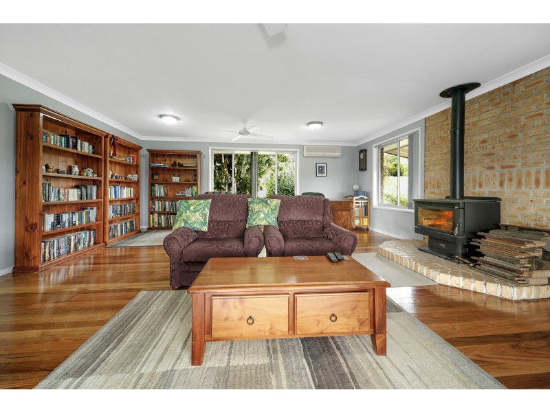42 Welshmans Creek Road, Wallarobba NSW 2420