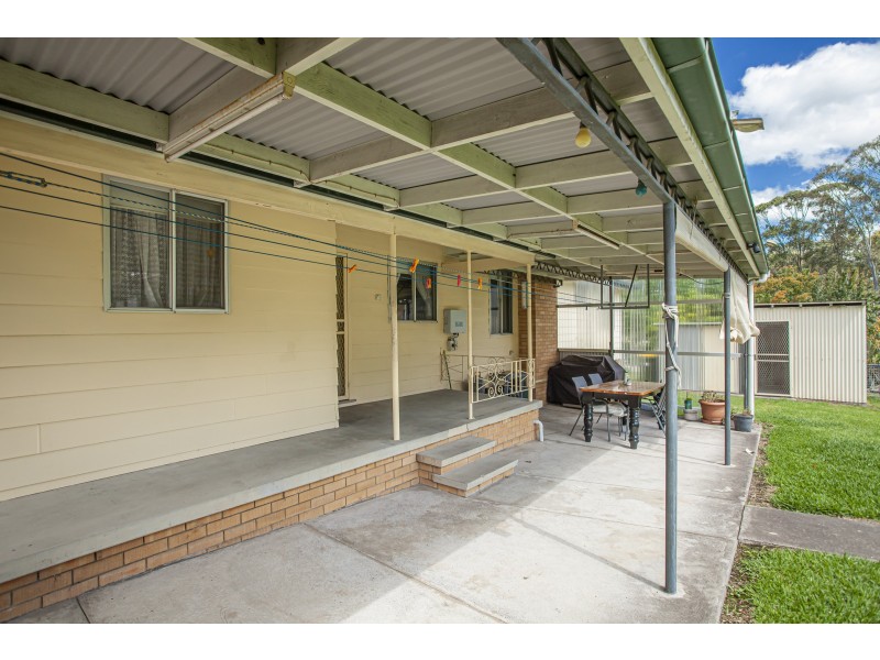 18 Warren Street, Seaham NSW 2324