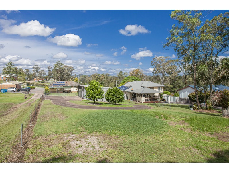 18 Warren Street, Seaham NSW 2324