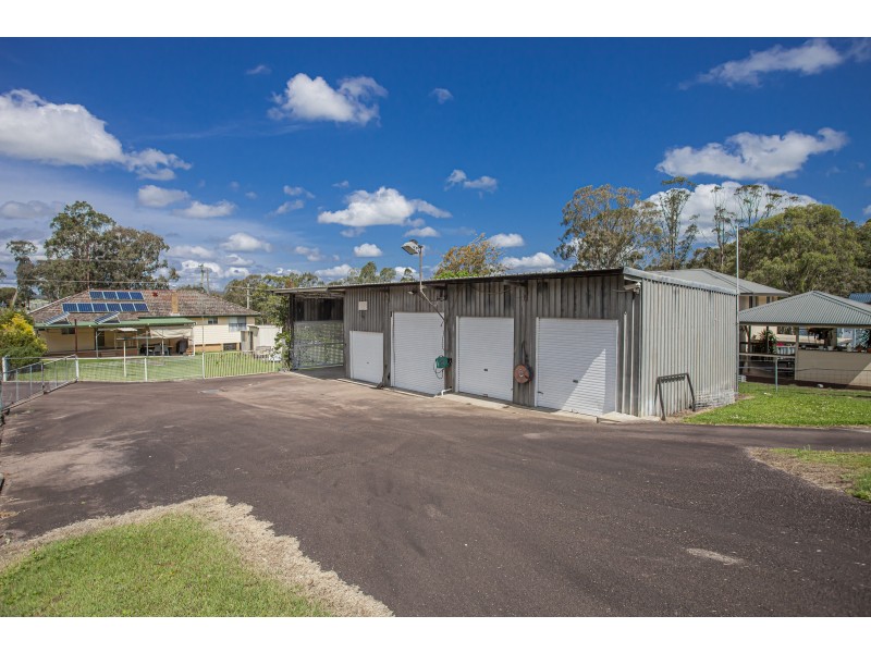 18 Warren Street, Seaham NSW 2324